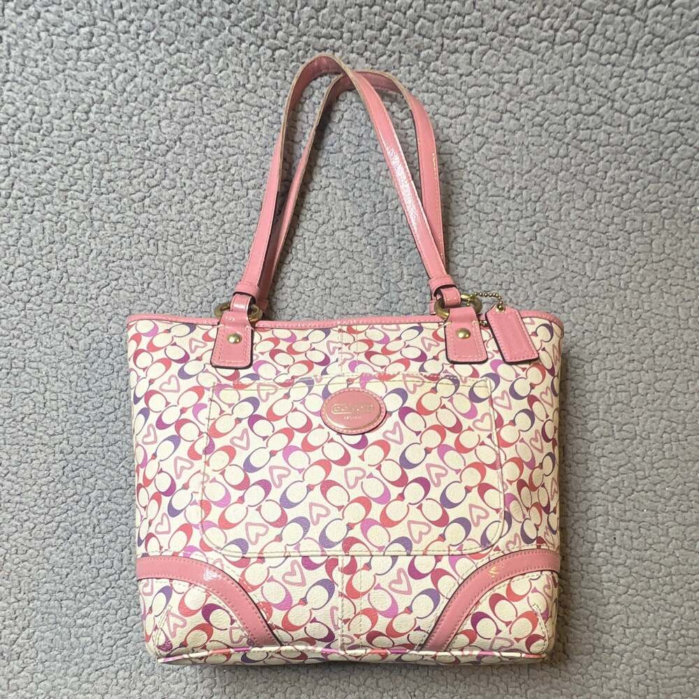Coach Signature Heart Logo Coated Canvas Tote Zip Gold Hardware Hangtag